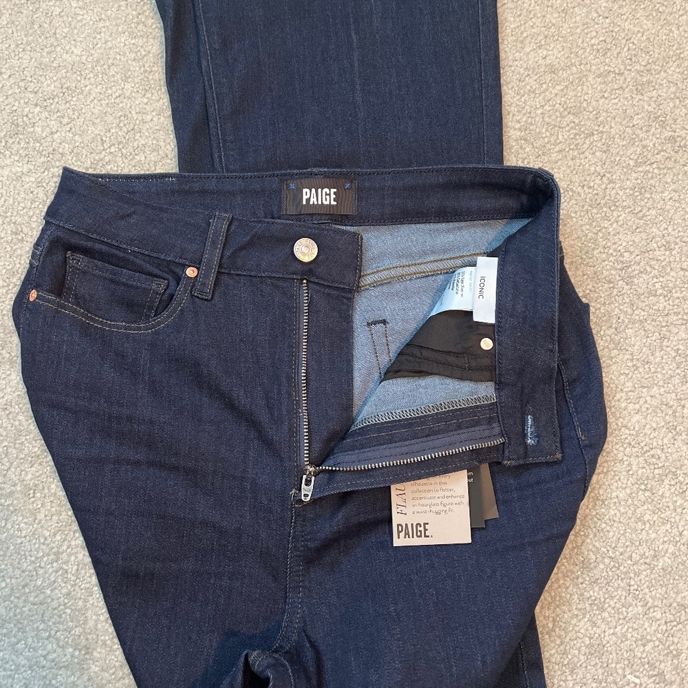 New PAIGE Iconic Flare Jean 28 - Picture 7 of 9